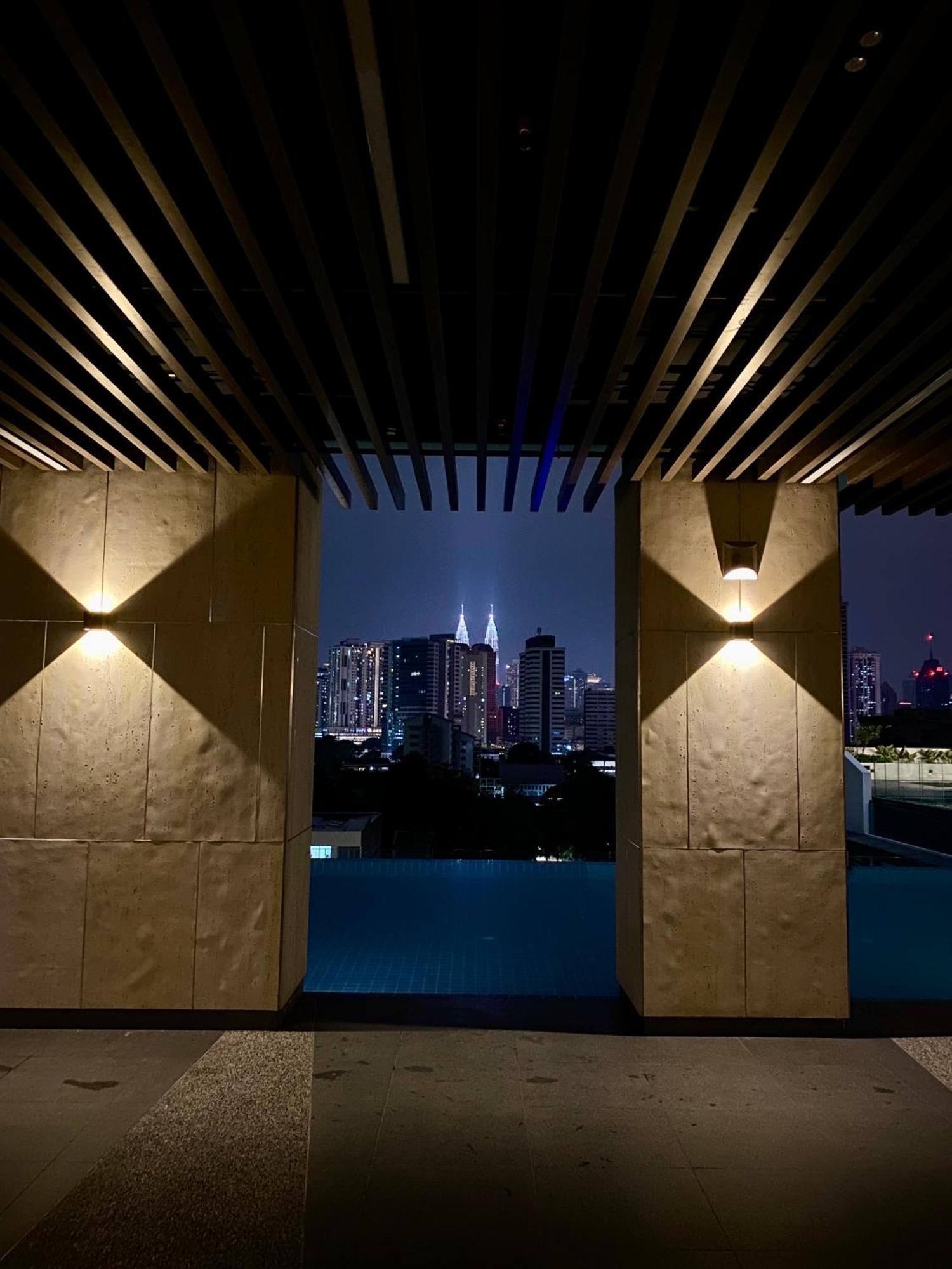 Infinite Pool! Room In クアラルンプール エクステリア 写真